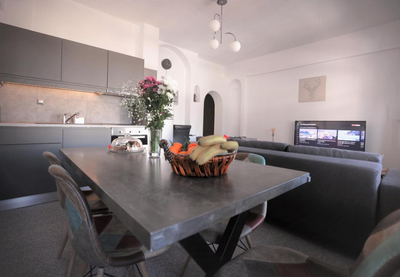 Modern 2 Bedroom Apartment Next To Metro - Marousi Athen Eksteriør billede