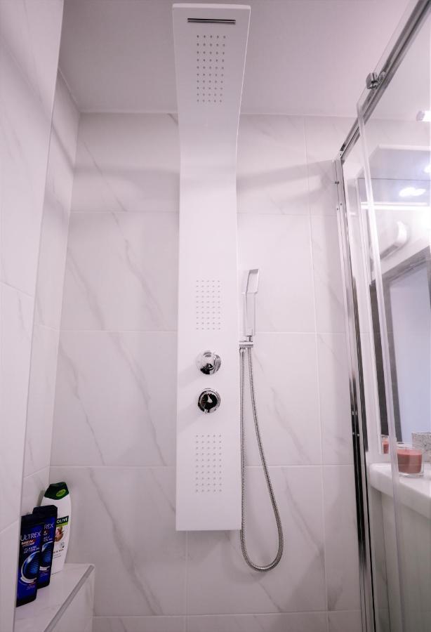Modern 2 Bedroom Apartment Next To Metro - Marousi Athen Eksteriør billede